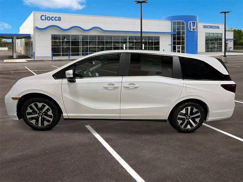 New 2026 Honda Odyssey EX-L image 2