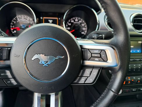 Used 2017 Ford Mustang GT RWD image 31