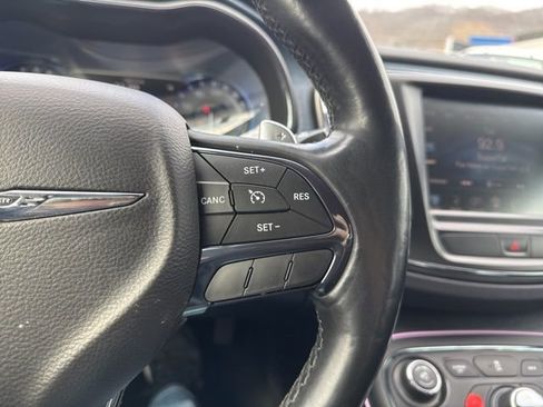 Used 2016 Chrysler 200 S w/ Navigation & Sound Group I image 21