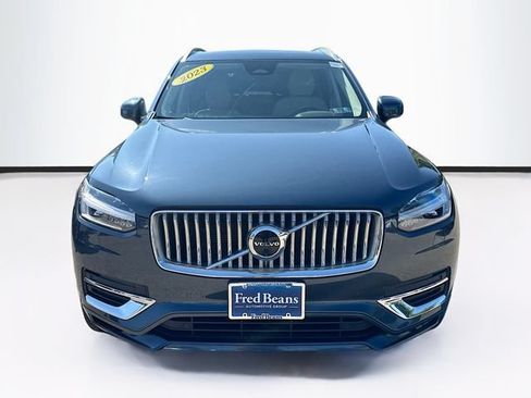 Used 2023 Volvo XC90 B6 Plus w/ Protection Package Premier AWD/4WD image 2