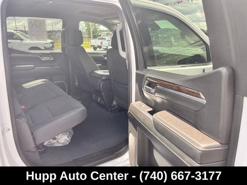 Used 2024 GMC Sierra 1500 SLE w/ X31 Off-Road Package AWD/4WD image 17