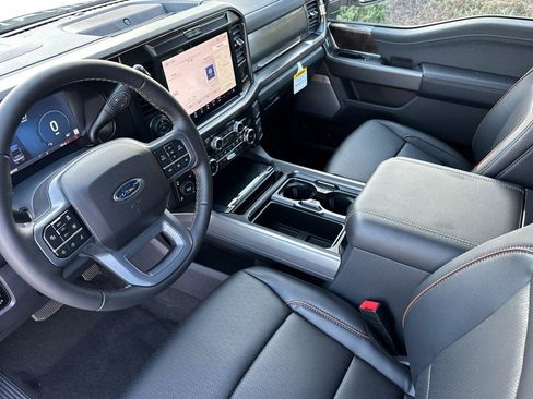 New 2026 Ford F250 Lariat w/ Black Appearance Package image 7