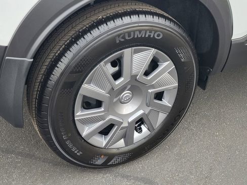 New 2026 Nissan Kicks S FWD image 3