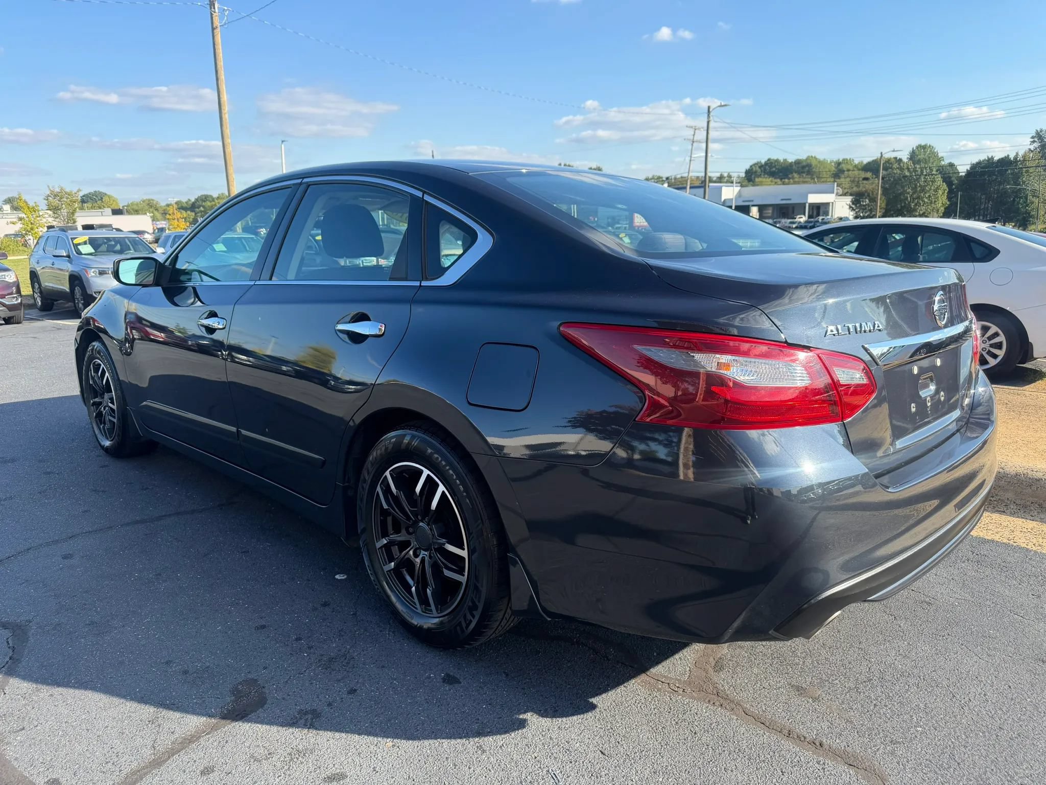 Used 2018 Nissan Altima 2.5 S w/ S Convenience Package FWD image 5