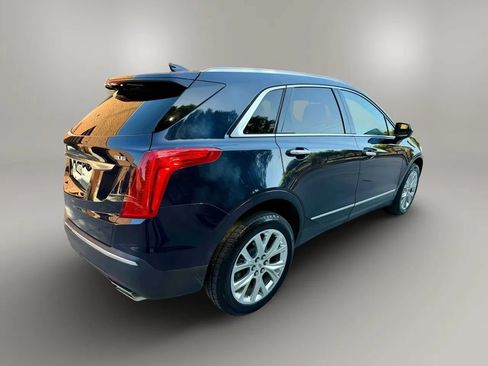 Used 2017 Cadillac XT5 Luxury w/ Driver Awareness Package FWD image 5