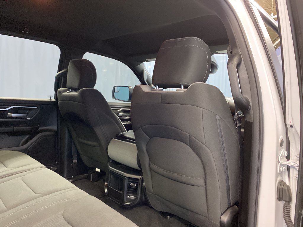 Used 2023 RAM 1500 Big Horn AWD/4WD image 37