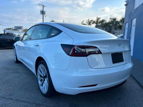 Used 2023 Tesla Model 3 Standard Range image 5