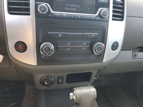 Used 2017 Nissan Frontier SV image 24