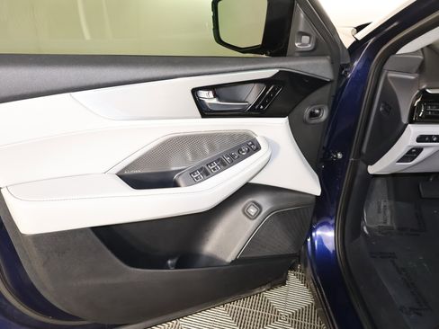 Certified 2024 Acura MDX w/Technology Package image 35