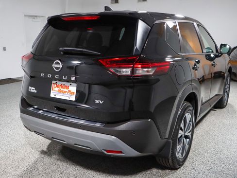 Used 2023 Nissan Rogue SV FWD image 7