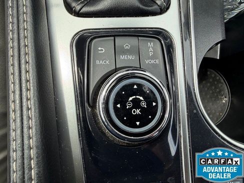 Used 2023 Nissan Maxima SV w/ Floor Mat Group FWD image 12