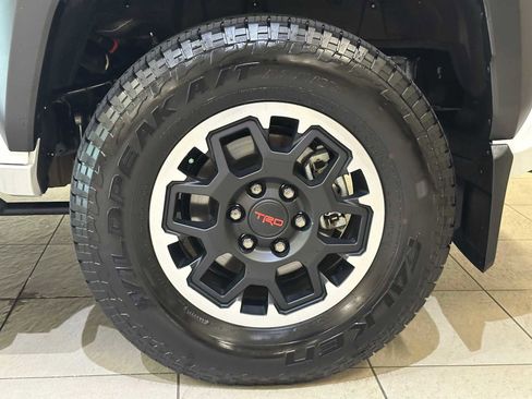 Certified 2025 Toyota 4Runner TRD Off-Road Premium AWD/4WD image 8