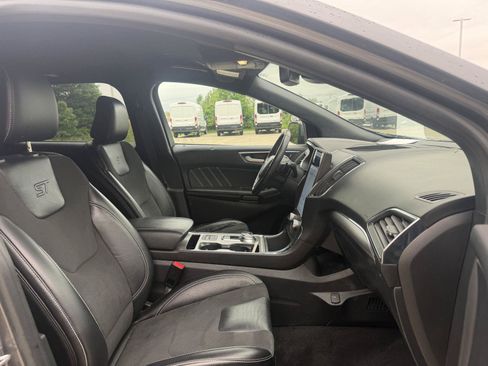 Used 2021 Ford Edge ST w/ Cargo Accessory Package AWD/4WD image 30