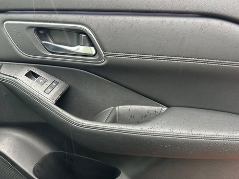 New 2026 Nissan Rogue Platinum w/ Platinum Premium Package AWD/4WD image 21