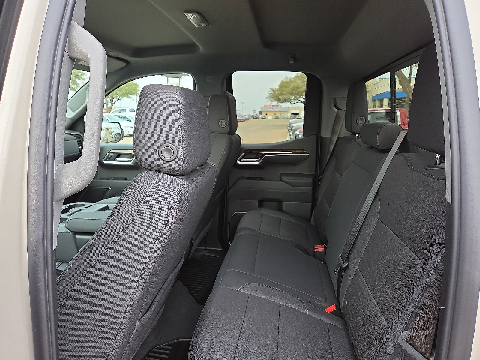 New 2026 GMC Sierra 1500 SLE w/ Preferred Package RWD image 10