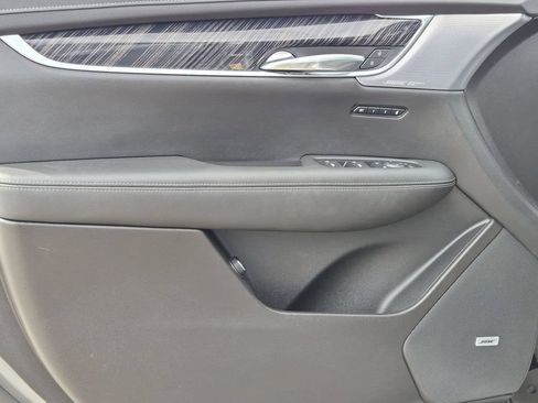 Certified 2024 Cadillac XT6 Premium Luxury w/ Technology Package FWD image 15