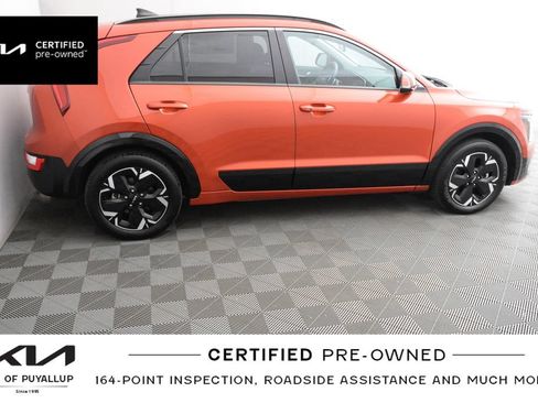 Certified 2023 Kia Niro Wind w/ Wind Preserve Package FWD image 5