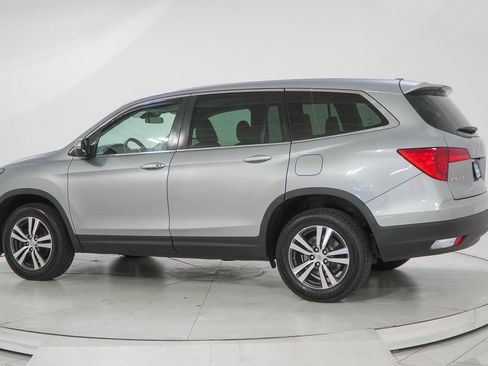 Used 2018 Honda Pilot EX image 7