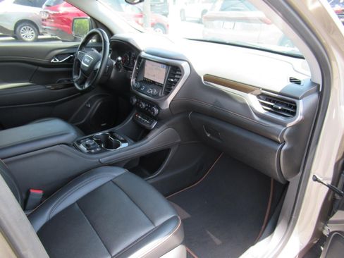 Used 2023 GMC Acadia AT4 w/ Technology Package AWD/4WD image 11