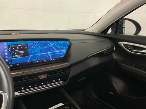Used 2024 Buick Envision Avenir AWD/4WD image 15