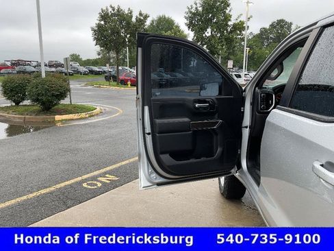 Used 2021 Chevrolet Silverado 1500 RST AWD/4WD image 14