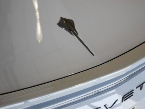 Used 2024 Chevrolet Corvette Stingray Premium Cpe w/ Z51 Performance Package image 6