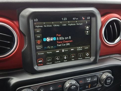 Used 2022 Jeep Wrangler Unlimited Rubicon w/ Steel Bumper Group image 17