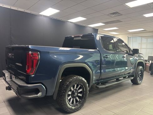 Used 2020 GMC Sierra 1500 AT4 w/ AT4 Premium Package image 3