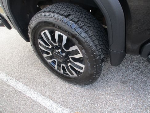 Used 2025 GMC Sierra 2500 Denali Ultimate image 22