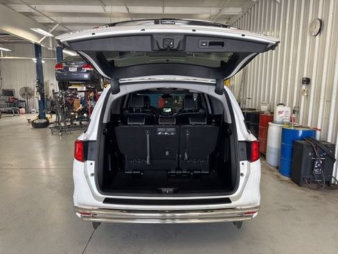 Used 2022 Honda Odyssey Elite image 10