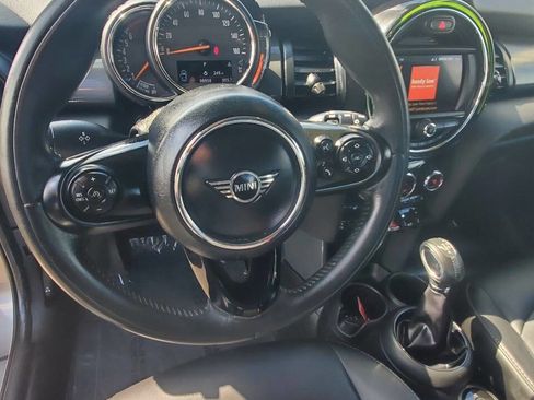 Used 2019 MINI Cooper 4-Door Hardtop FWD image 15