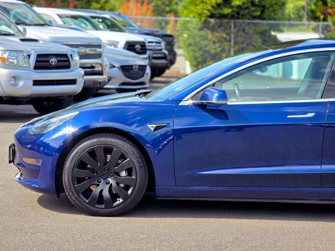 Used 2018 Tesla Model 3 Long Range AWD/4WD image 7