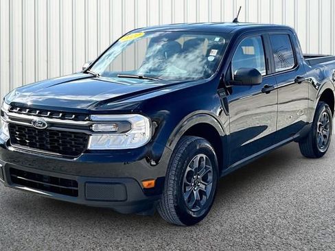 Used 2022 Ford Maverick XLT image 2