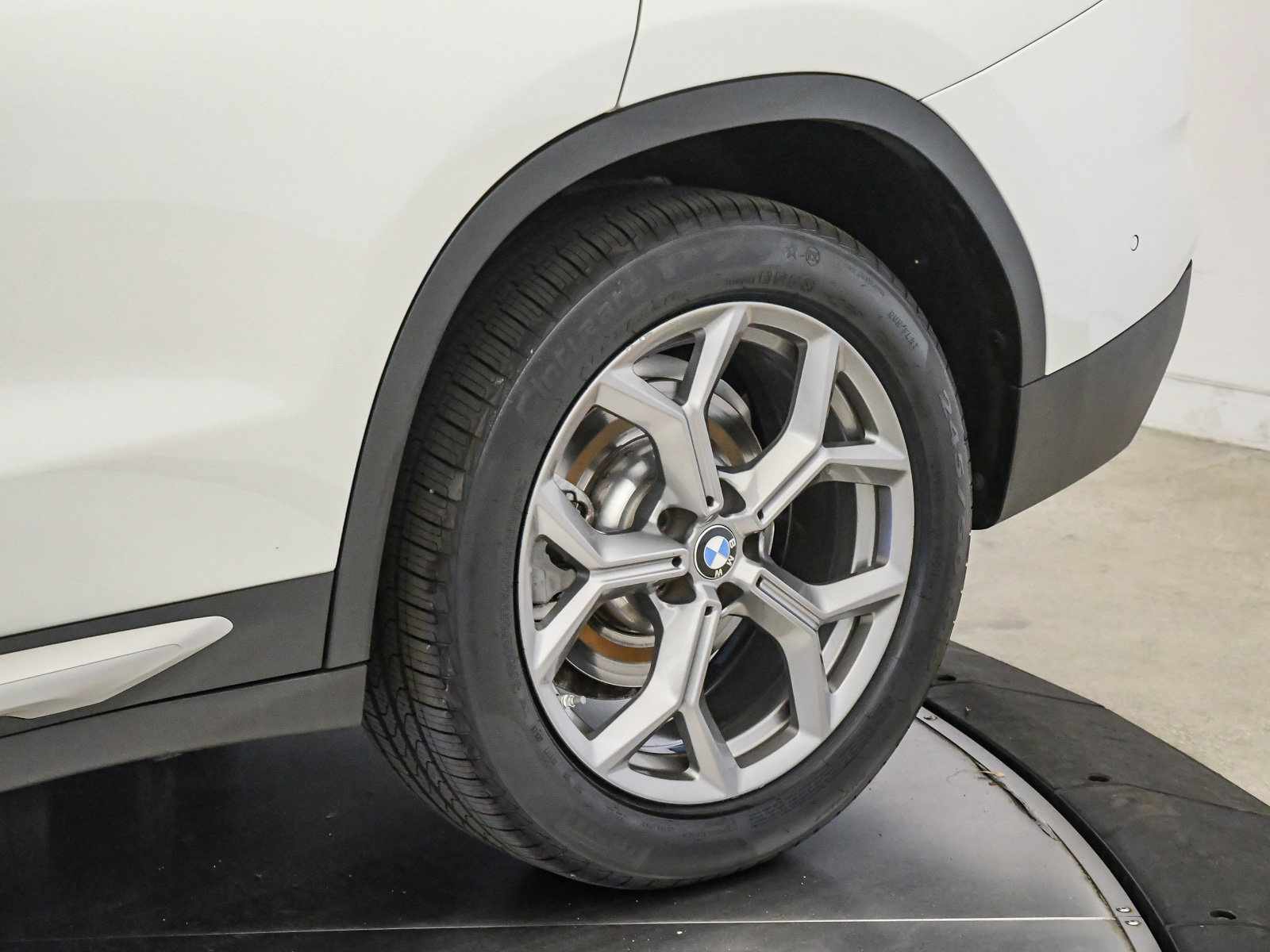 Certified 2024 BMW X3 sDrive30i w/ Premium Package RWD image 11