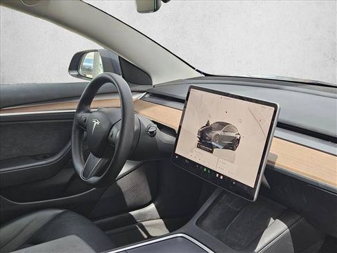 Used 2023 Tesla Model 3 Standard Range RWD image 7