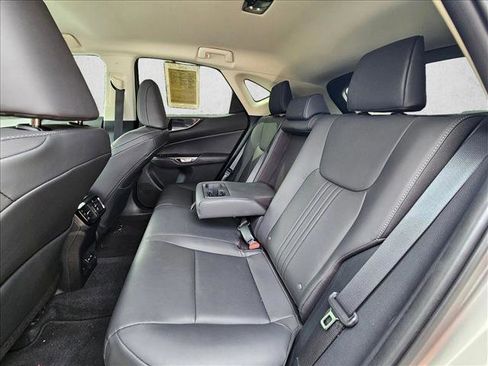 Used 2025 Lexus NX 250 FWD image 12