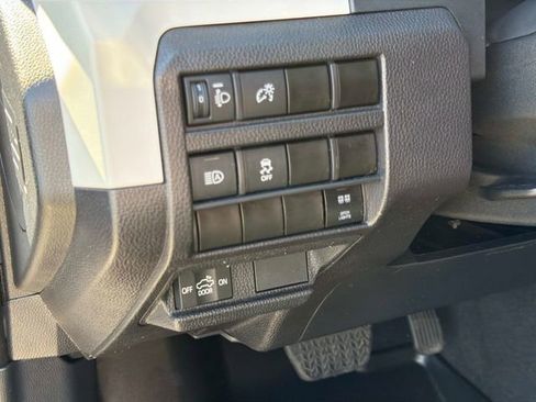 Used 2024 Toyota Tacoma TRD Off-Road image 23