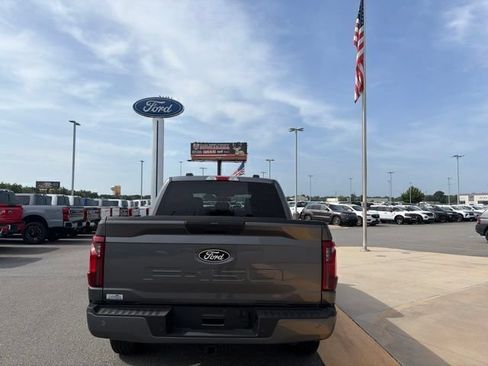 Used 2026 Ford F150 XLT w/ XLT Black Appearance Package RWD image 4