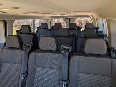 Used 2023 Ford Transit 350 XLT RWD image 18