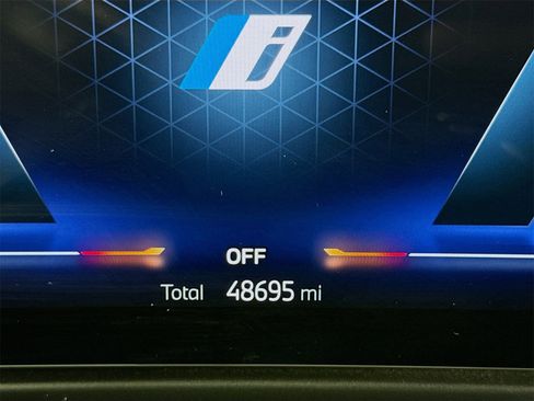 Certified 2023 BMW i4 eDrive35 w/ Premium Package image 12