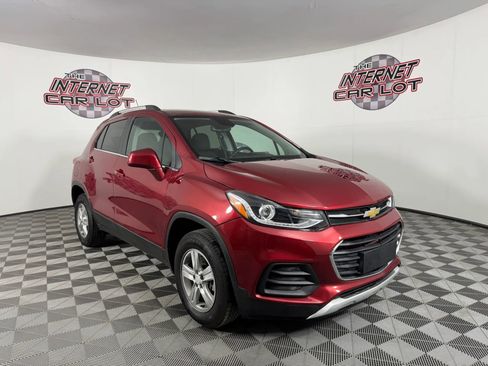 Used 2020 Chevrolet Trax LT AWD/4WD image 9