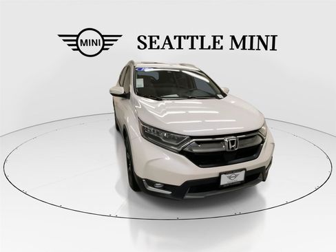 Used 2018 Honda CR-V Touring image 3