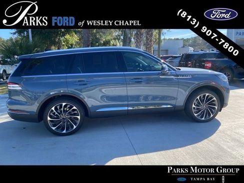 Used 2025 Lincoln Aviator Reserve image 3