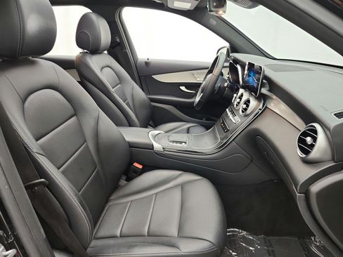 Used 2021 Mercedes-Benz GLC 300 image 19