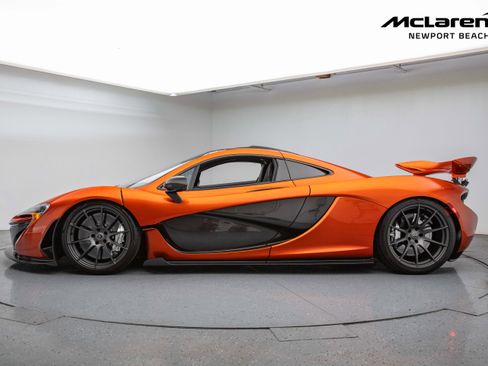 Used 2015 McLaren P1 RWD image 16