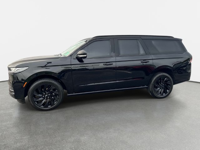 Used 2026 Lincoln Navigator L Reserve w/ Jet Appearance Package AWD/4WD image 2