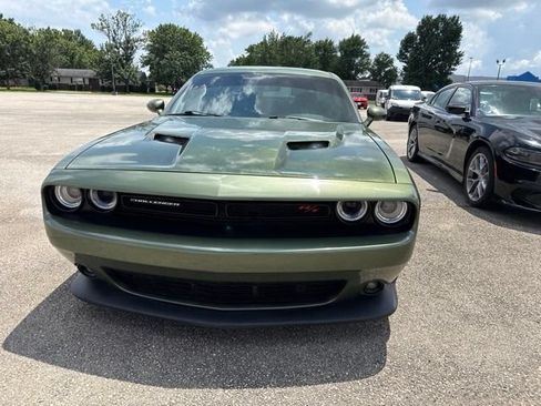 Used 2018 Dodge Challenger R/T Scat Pack RWD image 5
