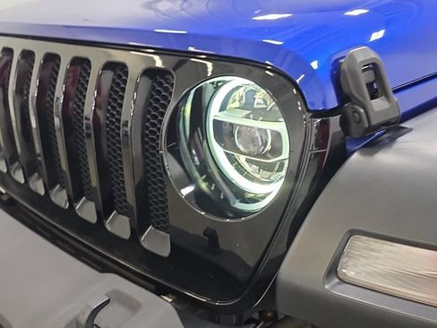 Used 2020 Jeep Wrangler Sport AWD/4WD image 27