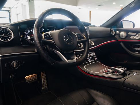 Used 2018 Mercedes-Benz E 400 Coupe image 8