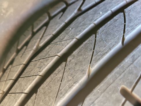 Used 2025 Genesis G70 2.5T image 9